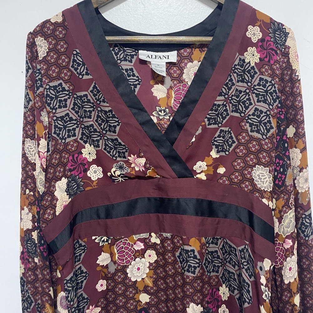 Alfani Blouse Womens 12 Purple Floral Retro Silk V Neck Long Sleeve Career Top - Picture 2 of 9